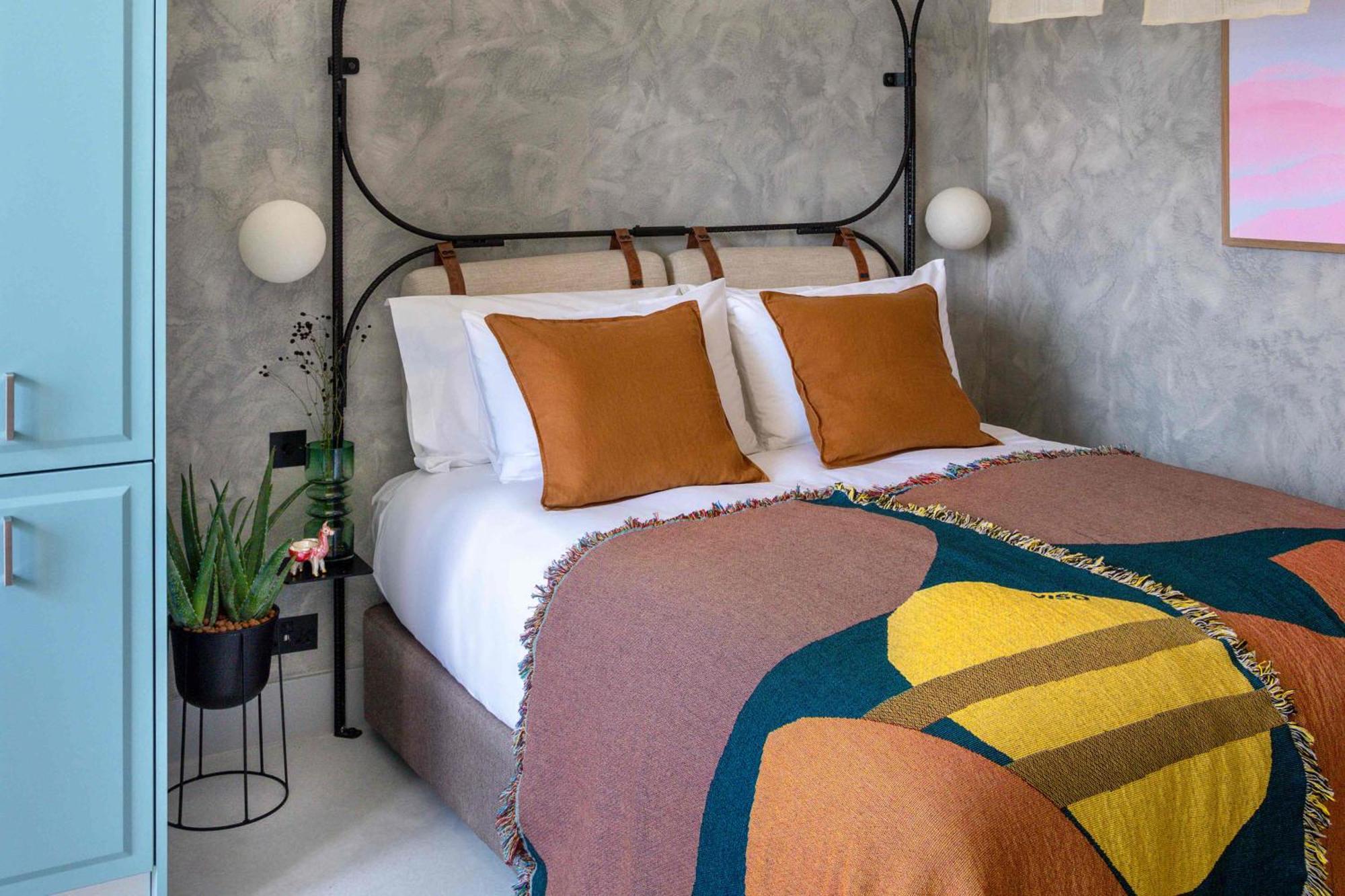 Courtyard Suite